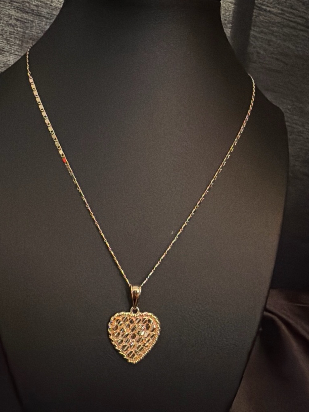 Delicate Gold Heart Filigree Pendant Necklace for Women